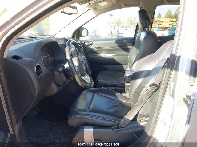 1C4NJDCB3FD218720 Jeep 2015