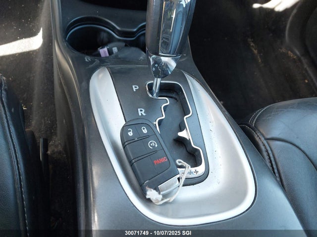 3C4PDDFG8JT172859 Dodge Journey