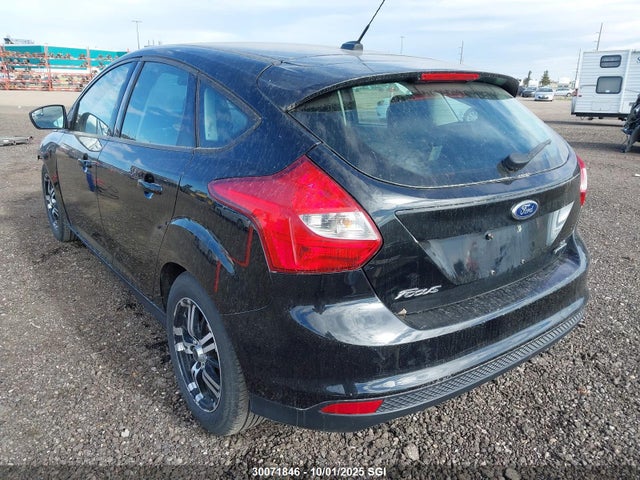 Ford Focus 2014 1FADP3K21EL315446 Image 3