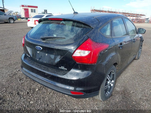 Ford Focus 2014 1FADP3K21EL315446 Image 4