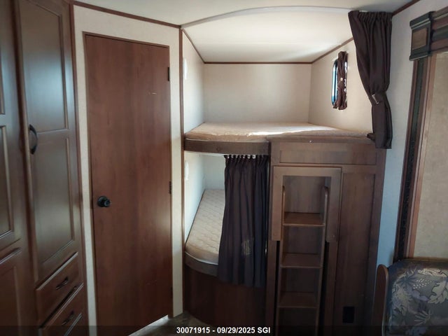 1UJBJ0BR5F77X0213 Jayco 2015