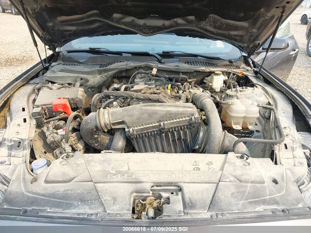 1FA6P8TH1R5108493 Ford 4v