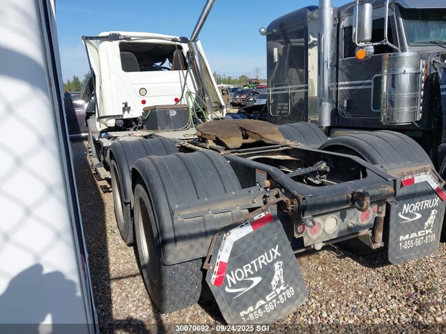 1M1AW07Y4JM085983 Mack 2018