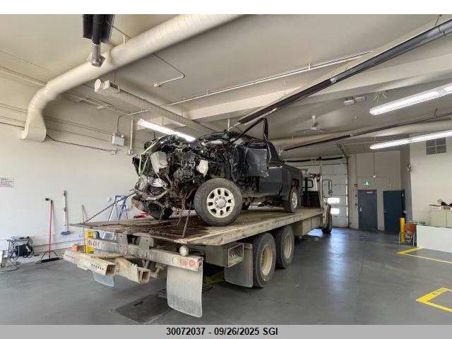 Chevrolet l96 2015 1GC1KVEG3FF193932 Image 2