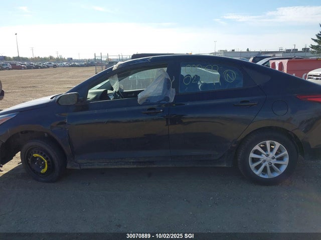 Hyundai 2018 2018 3KPC24A32JE034456 Image 13