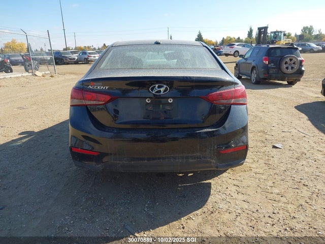 Hyundai 2018 2018 3KPC24A32JE034456 Image 15