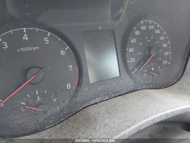 Hyundai 2018 2018 3KPC24A32JE034456 Image 7