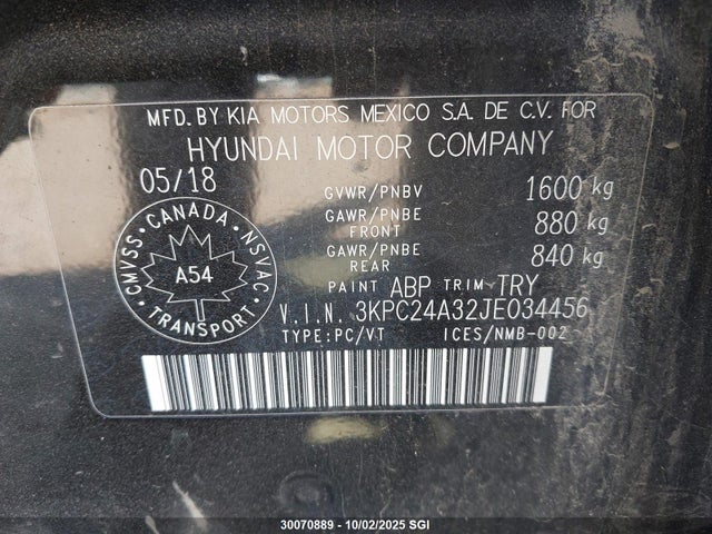 Hyundai 2018 2018 3KPC24A32JE034456 Image 9