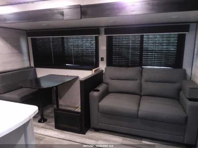 Продаж на аукціоні авто 2023 Jayco Jay Flight 38ft, vin: 1UJBC0BTXP1760108, номер лоту: 30071242