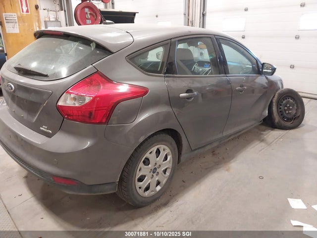 30071881 :رقم المزاد ، 1FADP3K28DL268298 vin ، 2013 Ford Focus Se مزاد بيع