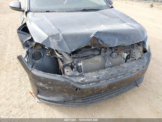 3VWC57BU5KM009961 Volkswagen 1.4 tsi