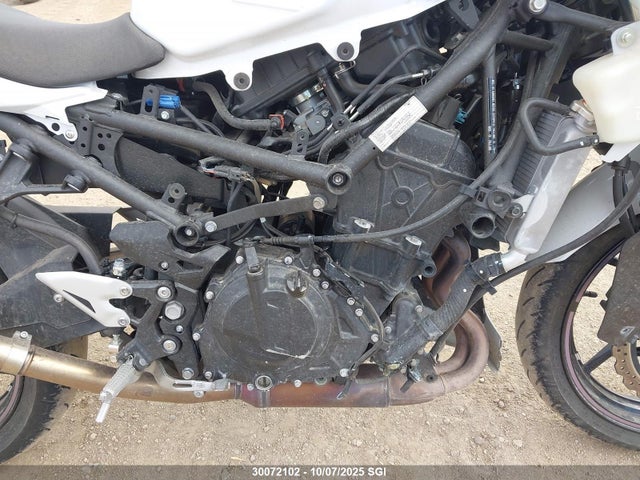 Kawasaki Ninja 400 2023 JKAEXKG13PDAR3043 Image 8