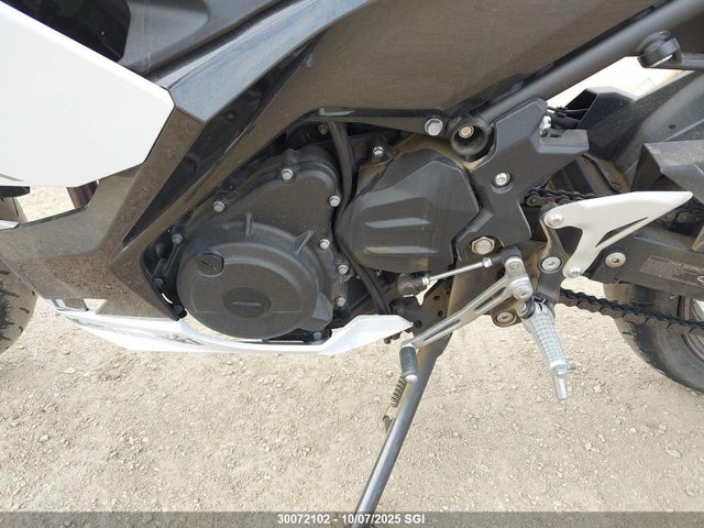 Kawasaki Ninja 400 2023 JKAEXKG13PDAR3043 Image 9