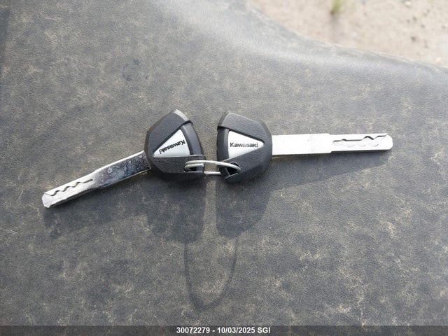 30072279 :رقم المزاد ، ML5ZXCS11RDA27026 vin ، 2024 Kawasaki Ninja مزاد بيع