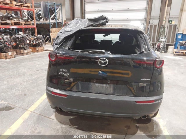 3MVDMBCL8MM236078 Mazda py