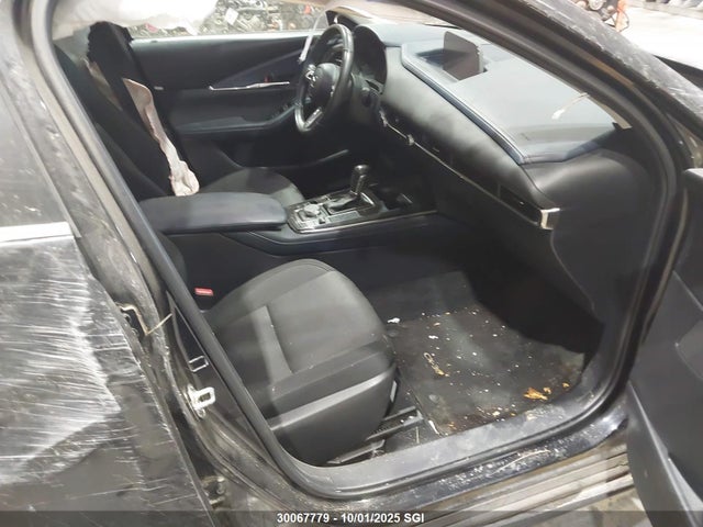 3MVDMBCL8MM236078 Mazda py