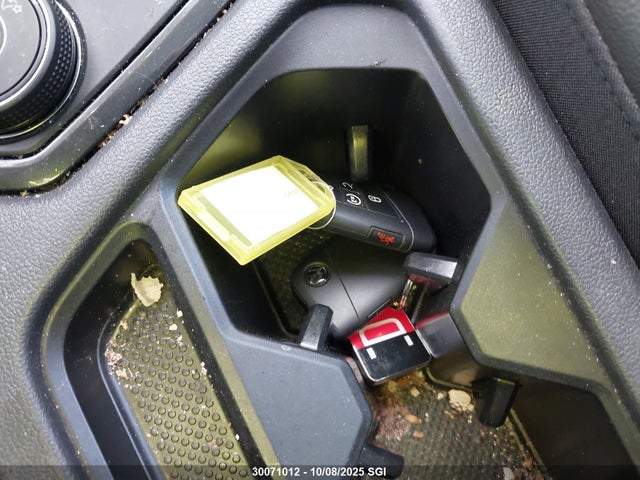 Volkswagen Tiguan 2018 3VV4B7AX3JM092057 Image 11
