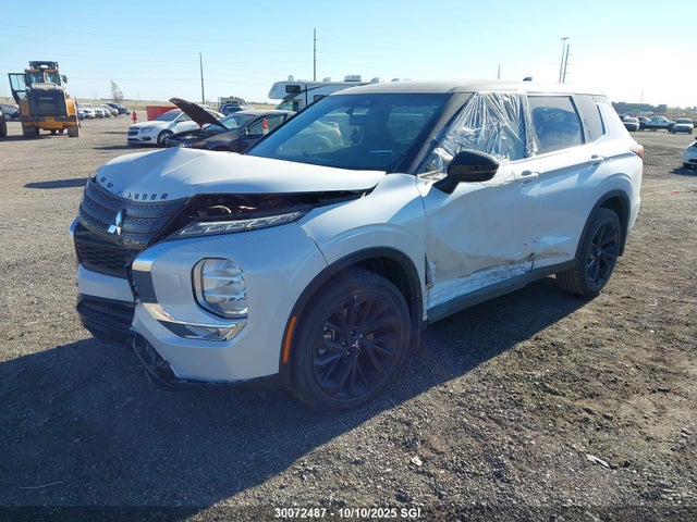 JA4J4UA8XPZ610623 Mitsubishi Outlander