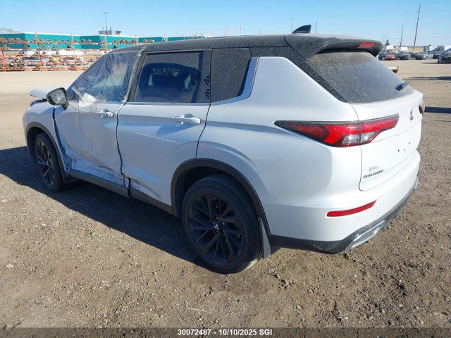 JA4J4UA8XPZ610623 Mitsubishi Outlander