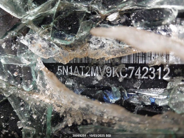 5N1AT2MV9KC742312 Nissan 2019