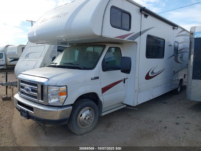 Ford E-450 2016 1FDXE4FS8GDC01160 Image 2