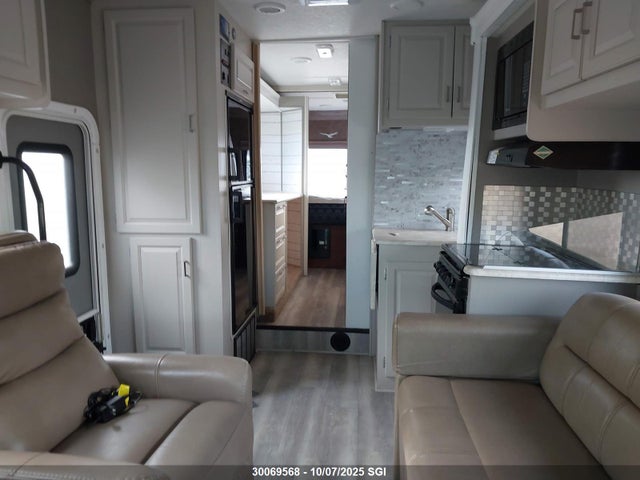Ford E-450 2016 1FDXE4FS8GDC01160 Image 5