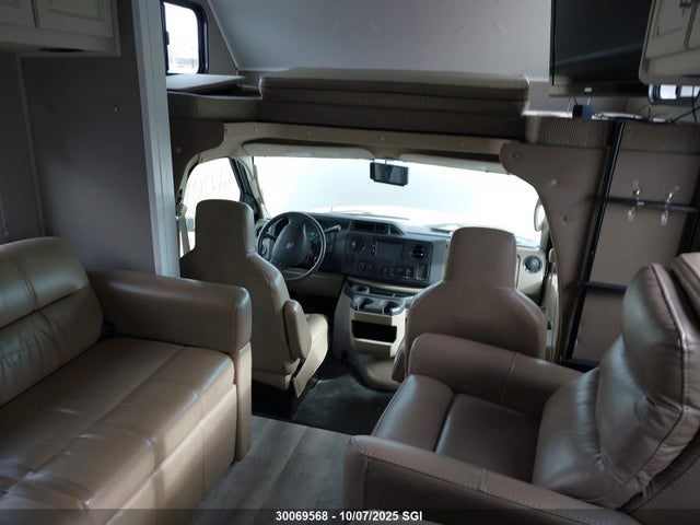 Ford E-450 2016 1FDXE4FS8GDC01160 Image 8