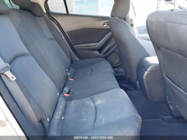 3MZBM1U79FM169057 Mazda pe
