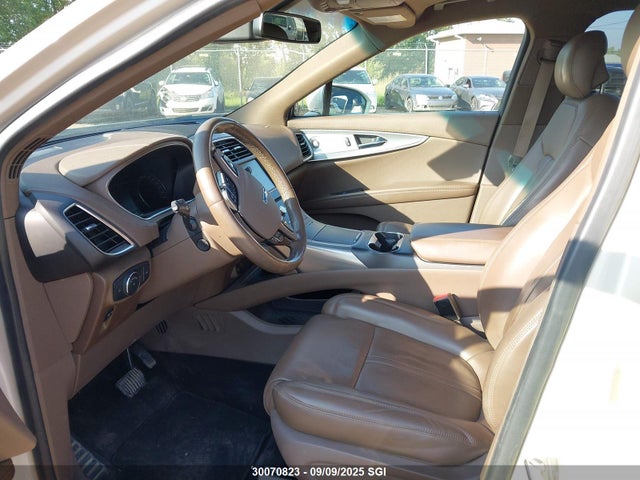2LMTJ8LP3GBL44934 Lincoln gtdi