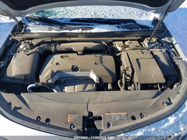 Chevrolet lcv -sidi: spark ignited direct injection, dcvcp, vvt: variable valve timing, e85 max, e0-e100, alum 2017 2G1105SA2H9173133 Image 10