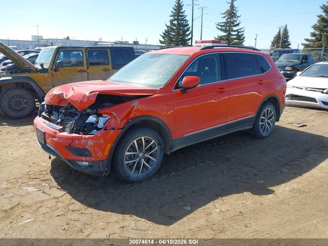 30074614 :رقم المزاد ، 3VV2B7AX0JM219015 vin ، 2018 Volkswagen Tiguan Se/sel مزاد بيع