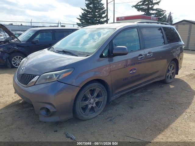 Продажа на аукционе авто 2017 Toyota Sienna Se, vin: 5TDXZ3DC7HS830154, номер лота: 30075068