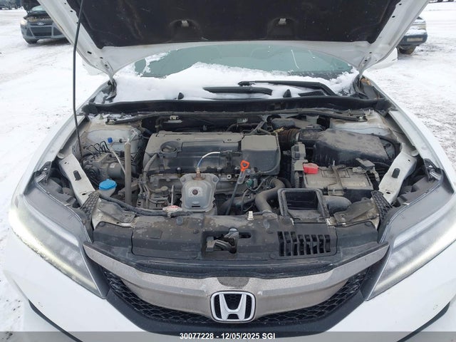 30077228 :رقم المزاد ، 1HGCT1B88GA800550 vin ، 2016 Honda Accord Exl مزاد بيع