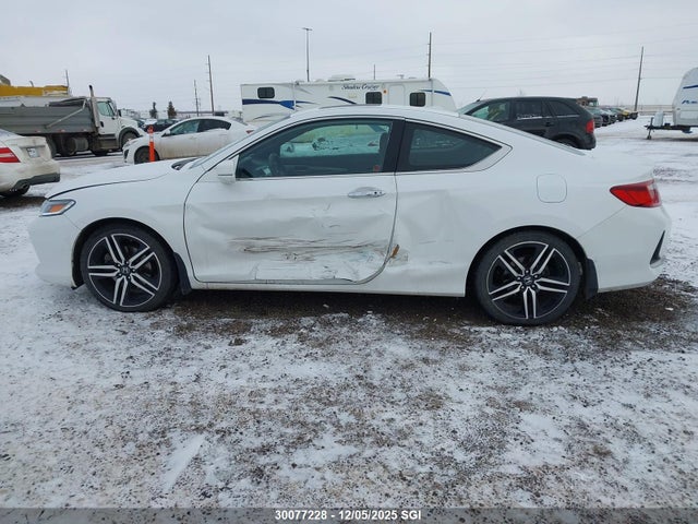 30077228 :رقم المزاد ، 1HGCT1B88GA800550 vin ، 2016 Honda Accord Exl مزاد بيع