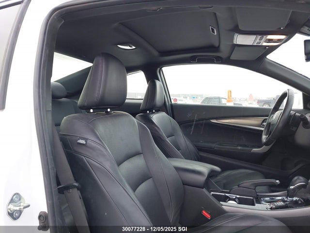 30077228 :رقم المزاد ، 1HGCT1B88GA800550 vin ، 2016 Honda Accord Exl مزاد بيع