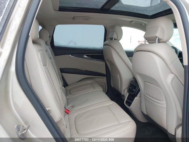 Lincoln Mkx Reserve 2017 2LMPJ8LR1HBL29157 Image 28