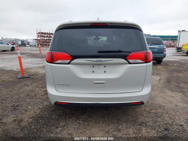 Chrysler Pacifica Touring L Plus 2017 2C4RC1EG7HR794085 Image 17