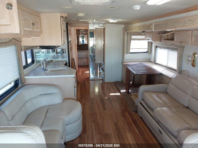 Продаж на аукціоні авто 2000 Freightliner Chassis X Line Motor Home, vin: 4UZ6XLCA7YCF63681, номер лоту: 30078298