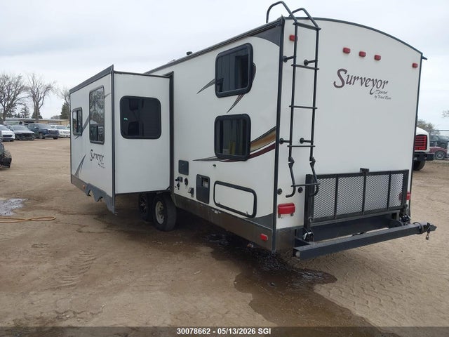 4X4TSVF24EL023777 Forest River Inc. Trailer