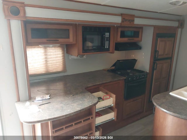 4X4TSVF24EL023777 Forest River Inc. Trailer