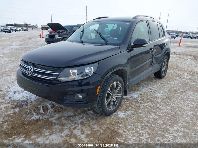 WVGNV7AX1HW504427 Volkswagen Tiguan Wolfsburg