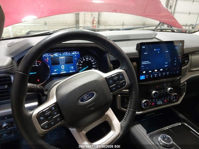1FMJU1JT5NEA42838 Ford Expedition Xlt
