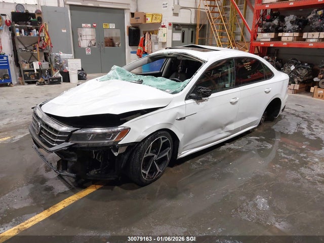 1VWEA7A3XLC017294 Volkswagen Passat Execline W/ R-line
