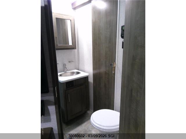 Продажа на аукционе авто 2022 Forest River Inc. Signature Rockwood, vin: 4X4TRLN27N1898087, номер лота: 30080602