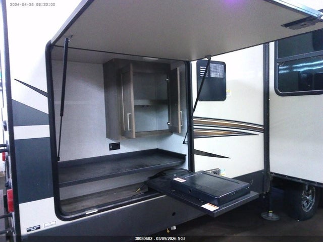 Продажа на аукционе авто 2022 Forest River Inc. Signature Rockwood, vin: 4X4TRLN27N1898087, номер лота: 30080602