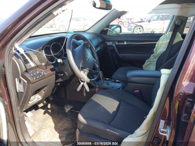 30080898 :رقم المزاد ، 5XYKTDA24BG079144 vin ، 2011 Kia Sorento Lx مزاد بيع