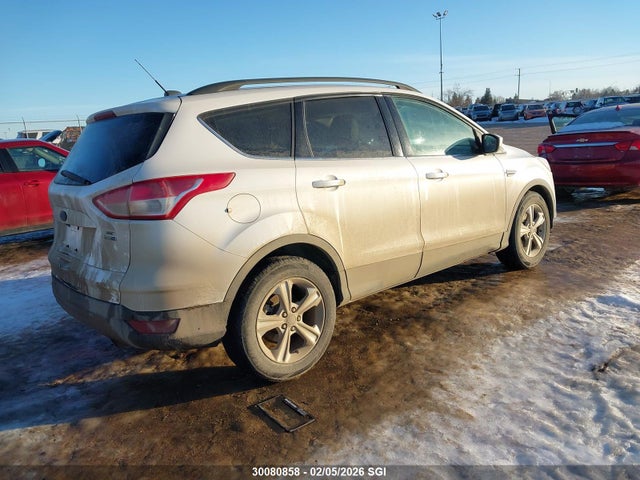 1FMCU9G94FUA33753 Ford ESCAPE SE