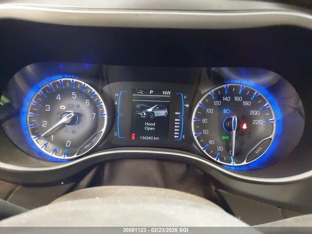 2C4RC1BGXHR561354 Chrysler Pacifica Touring L
