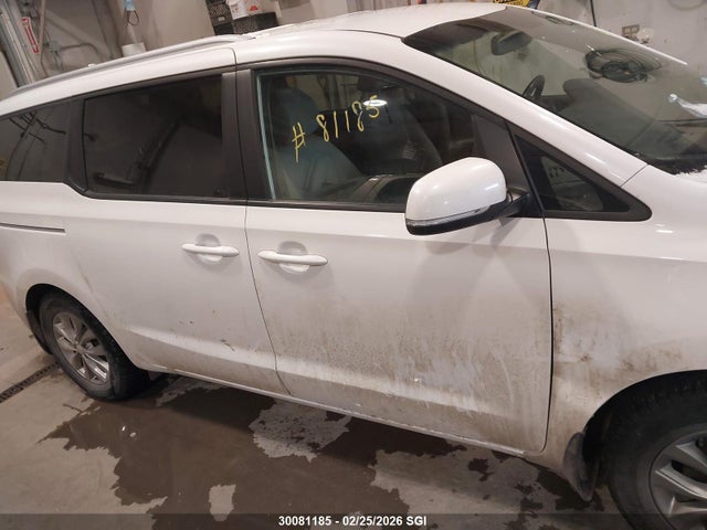 KNDMB5C12L6579586 KIA Sedona Lx/ex