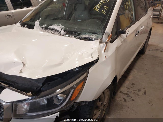 KNDMB5C12L6579586 KIA Sedona Lx/ex